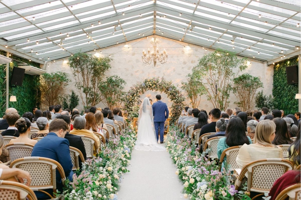 Como adaptar tradições familiares ao casamento